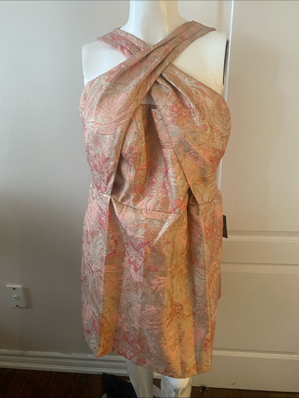Vince Camuto Sleeveless Cross-Neck Pink Gold Brocade Dress 14